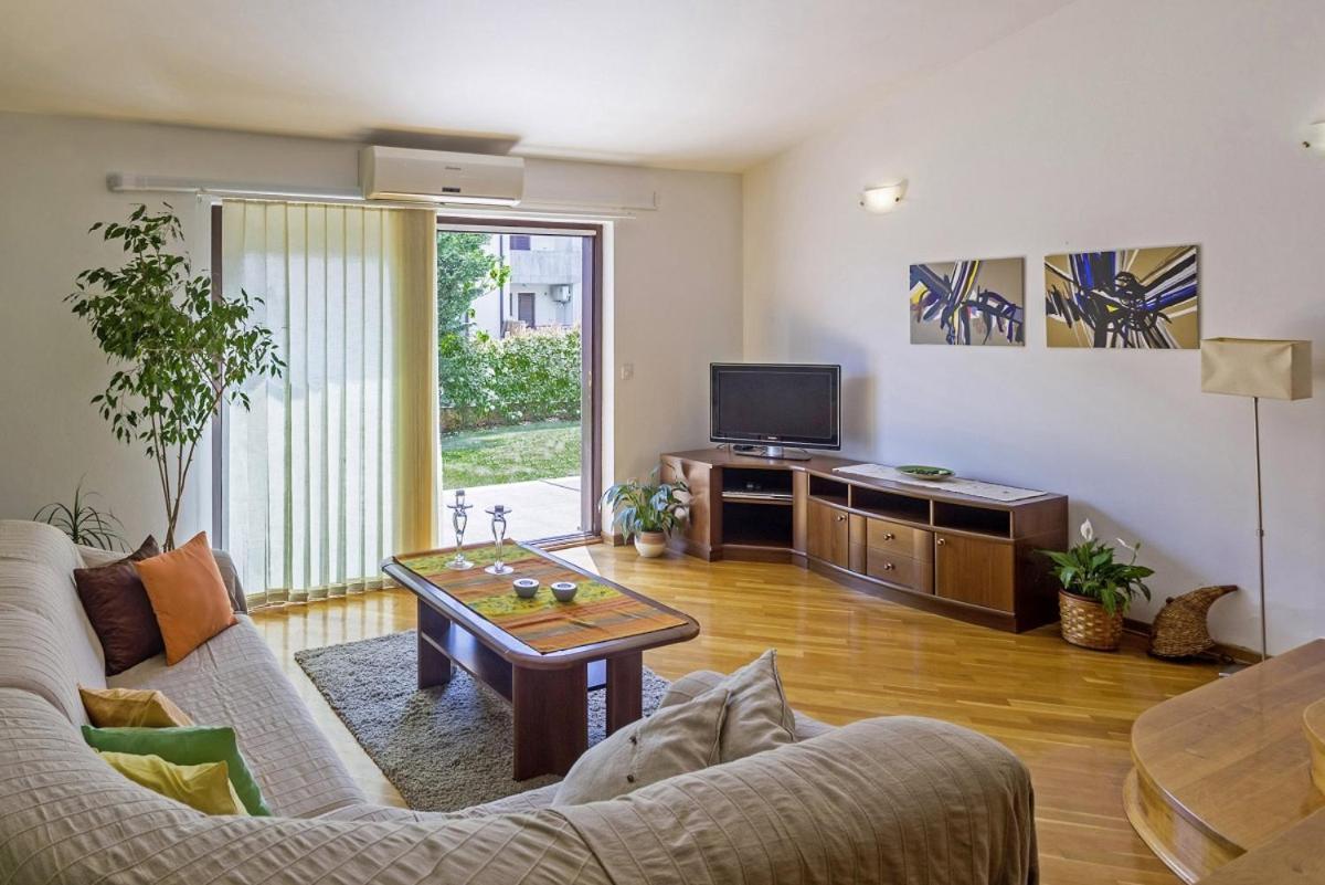 Villa Nada In Vinkuran Pola Esterno foto