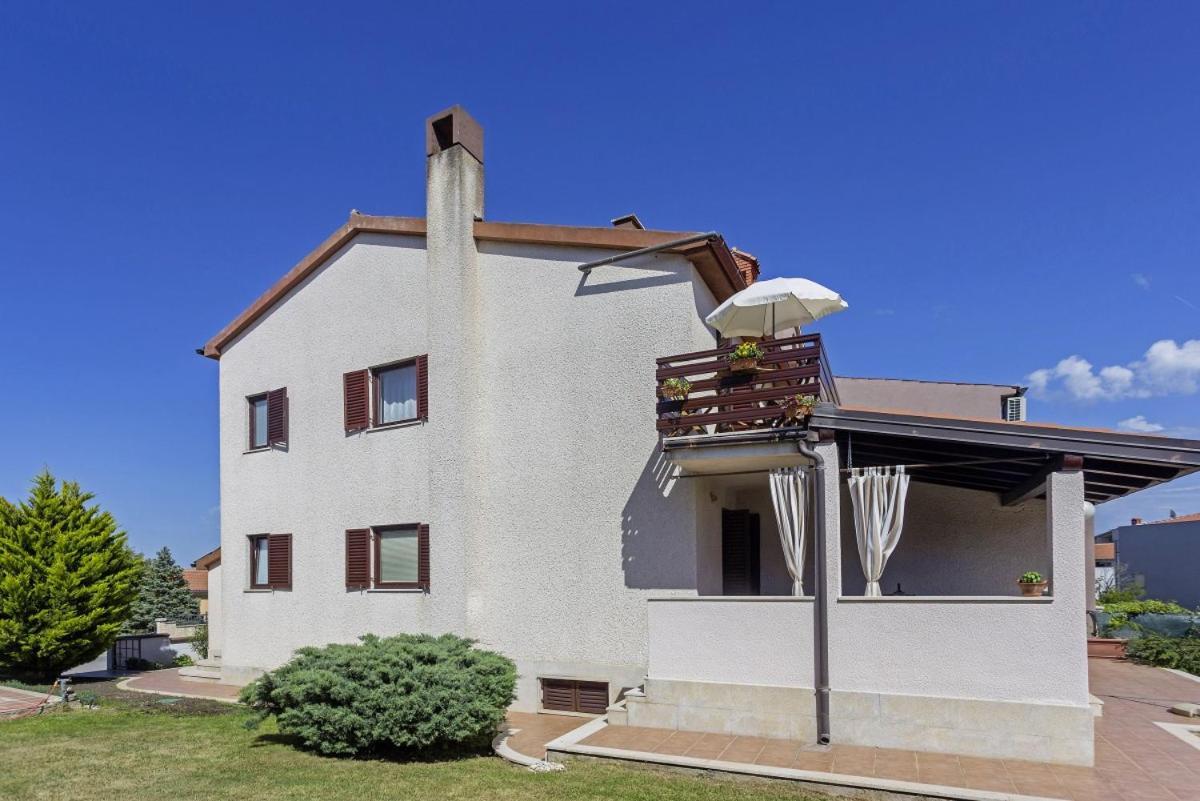 Villa Nada In Vinkuran Pola Esterno foto